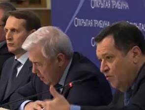 У нас у всех есть тревога.... 
 Отчет Правительства за 2015 г. Д. Медведев завершил словами о том, что в Госдуме он получил массу позитива, который на заседаниях правительства не пол